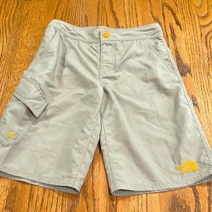 Boys North Face Quick Dry shorts size 10/12